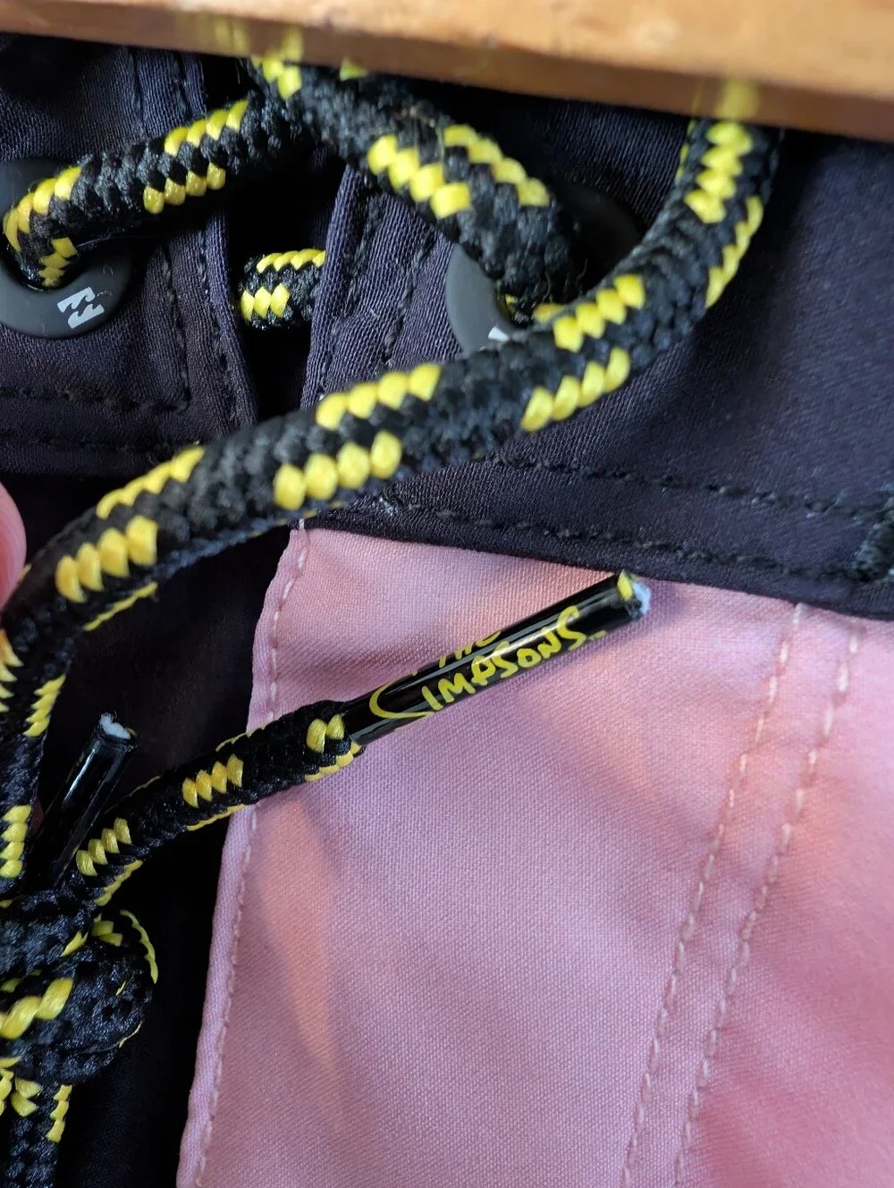 The Simpsons x Billabong "Family Couch" Pro Boardshorts *Limeted Edition* NWT - Picture 9 of 14